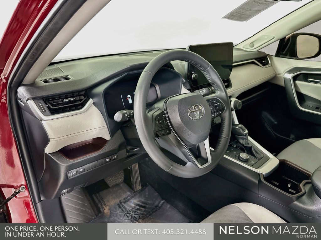 Used 2023 Toyota RAV4 Limited AWD/4WD image 10