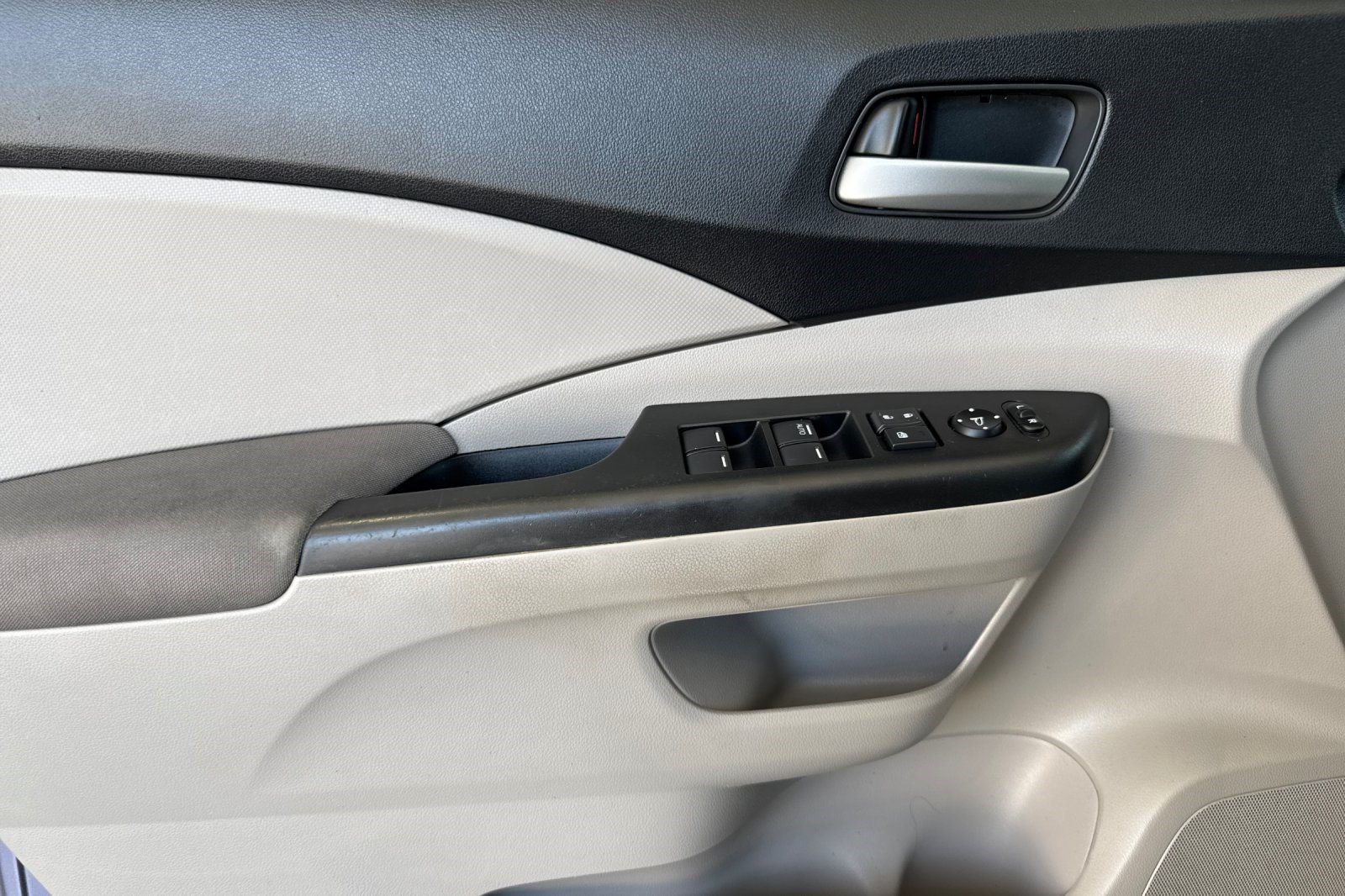 Used 2013 Honda CR-V LX image 12