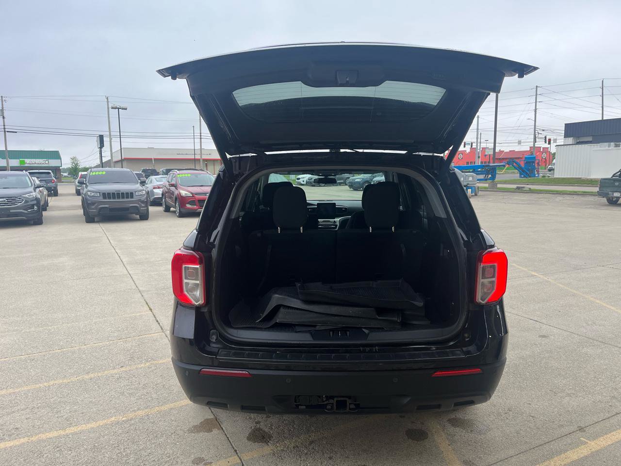 Used 2022 Ford Explorer XLT w/ Class IV Trailer Tow Package image 7