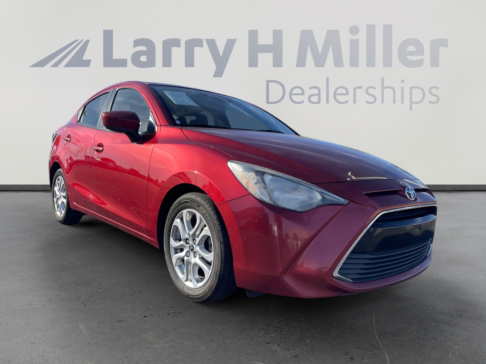 Used 2017 Toyota Yaris iA FWD image 7