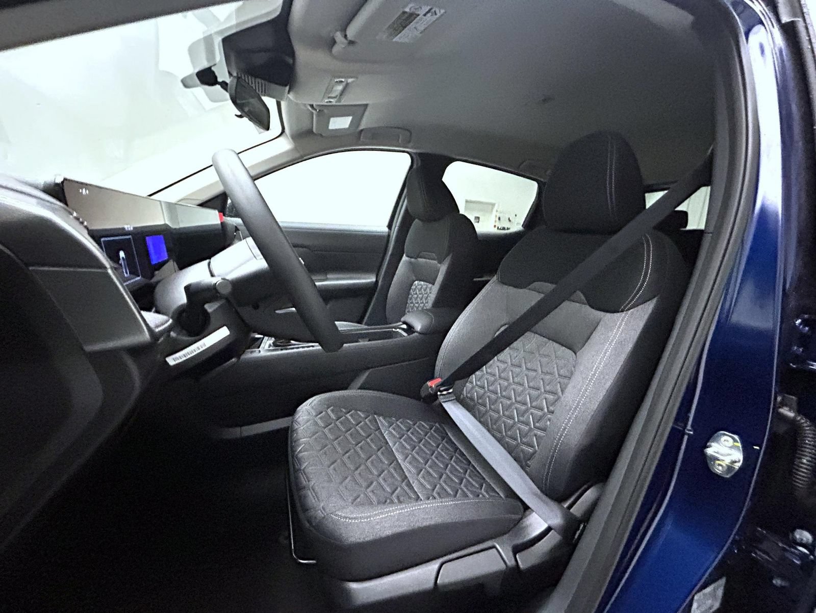 New 2027 Nissan Kicks SV AWD/4WD image 10