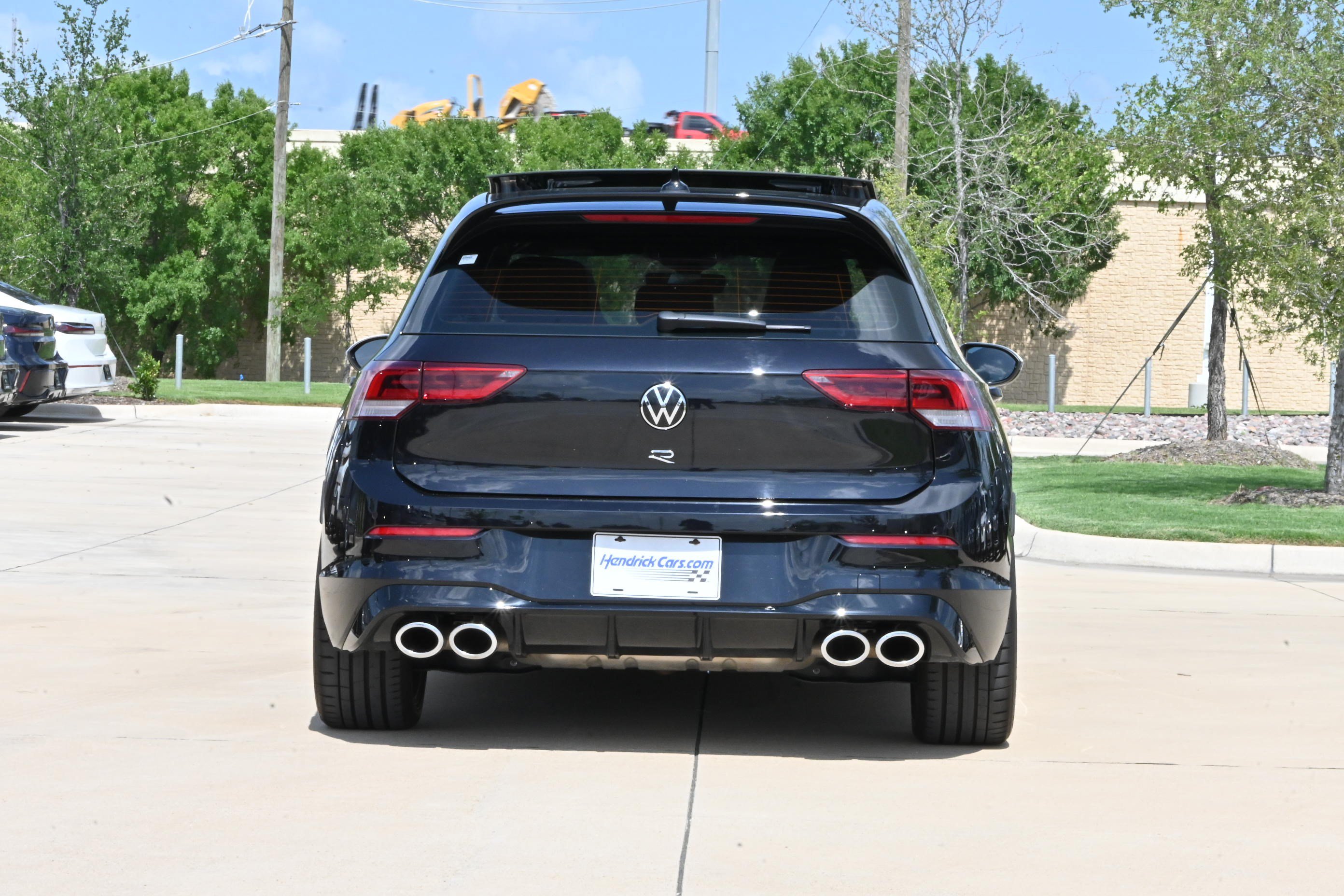 Used 2024 Volkswagen Golf R AWD/4WD image 8