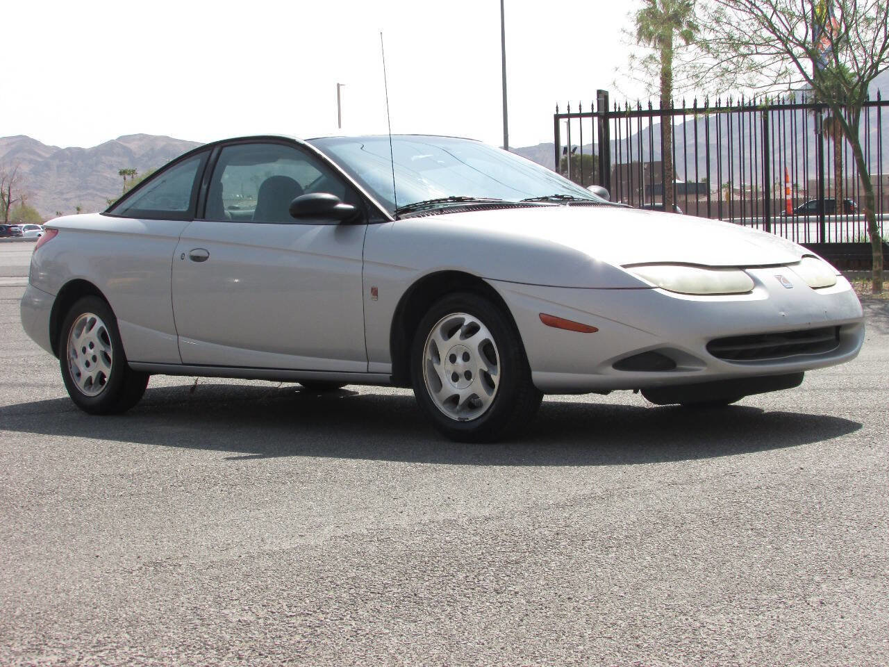 Used 2001 Saturn S-Series SC1