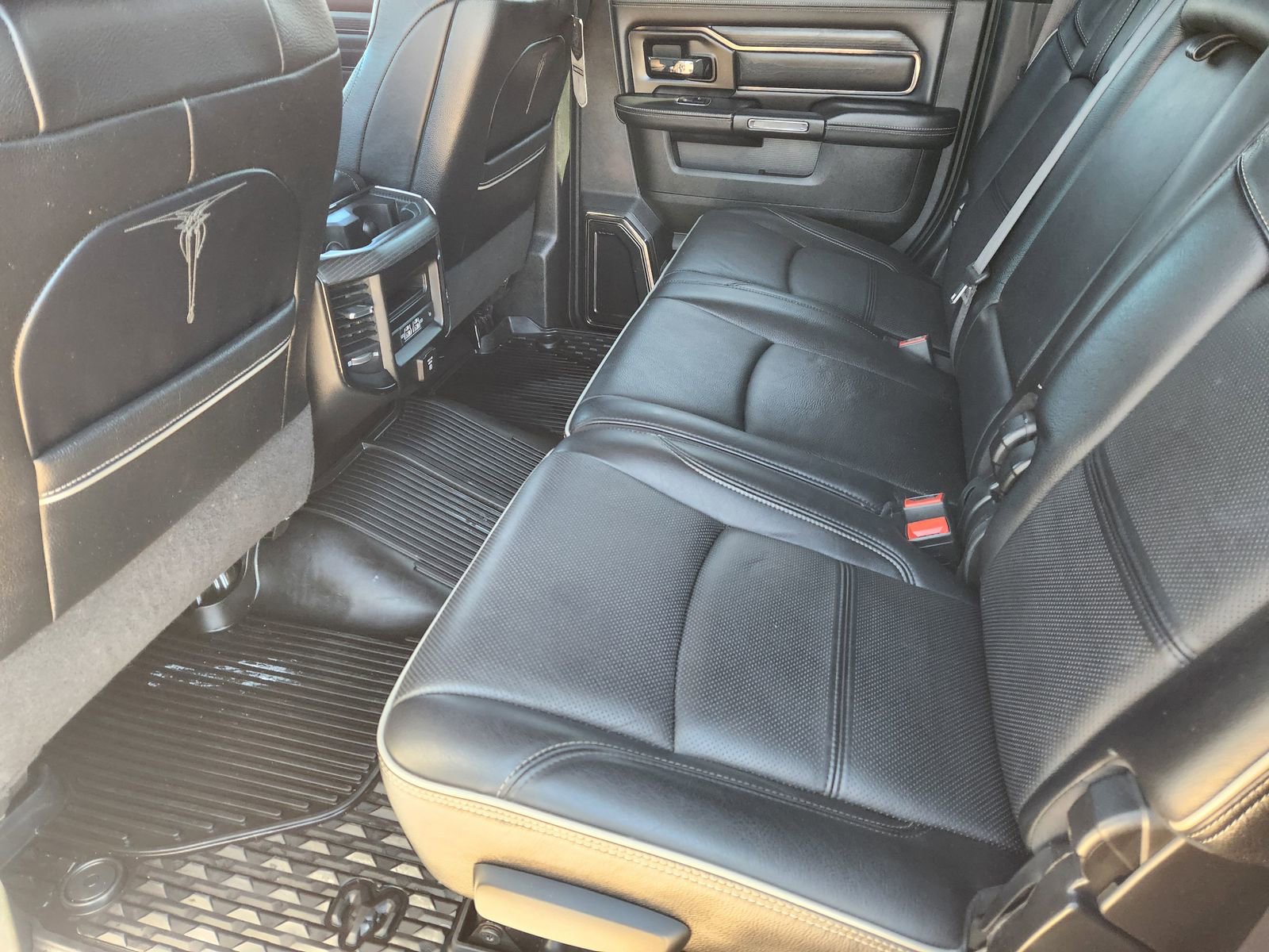 Used 2022 RAM 3500 Limited image 35