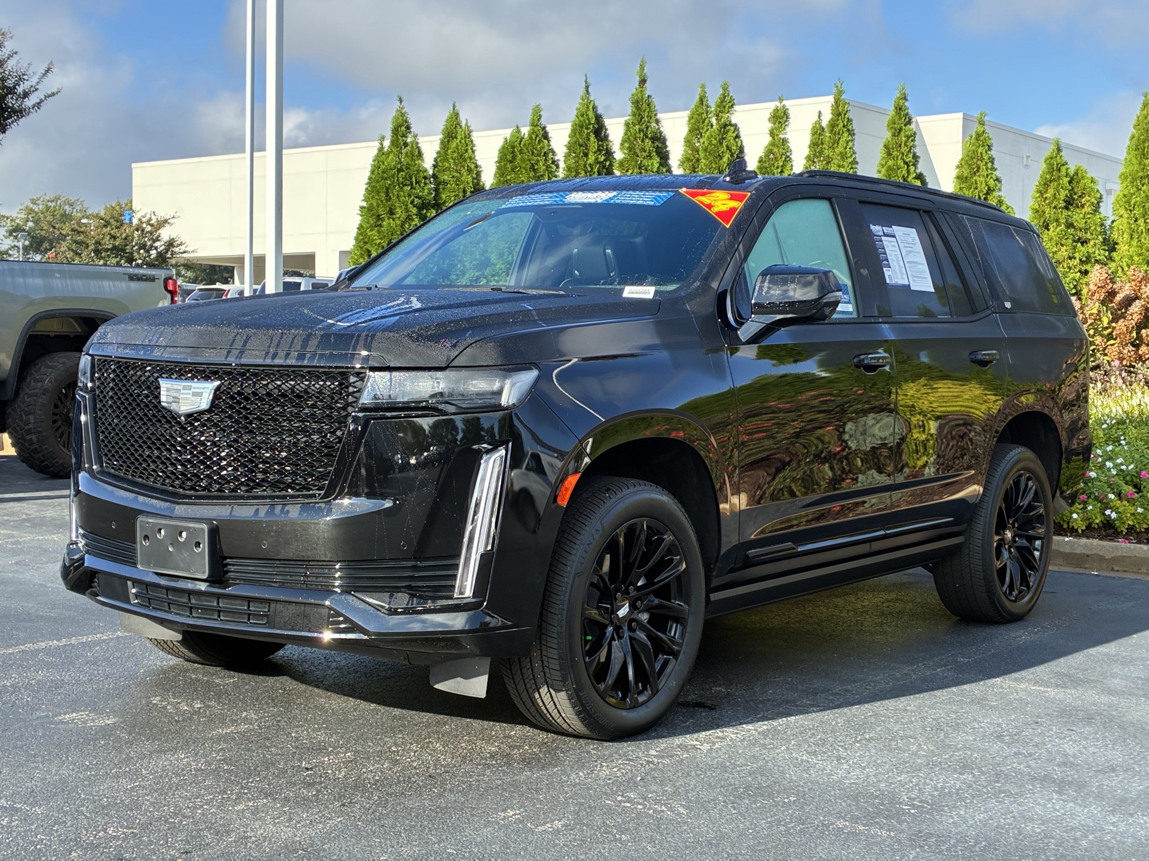 Used 2024 Cadillac Escalade Sport Platinum w/ LPO, ONYX Package AWD/4WD image 6