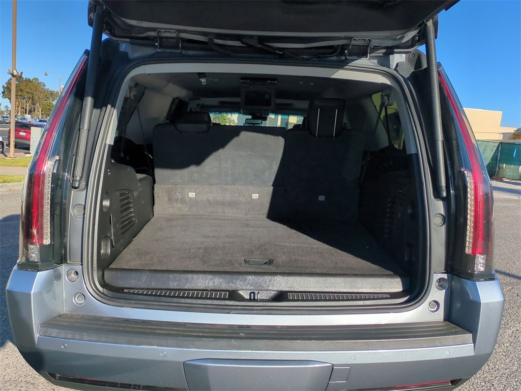 Used 2020 Cadillac Escalade ESV Premium Luxury image 26