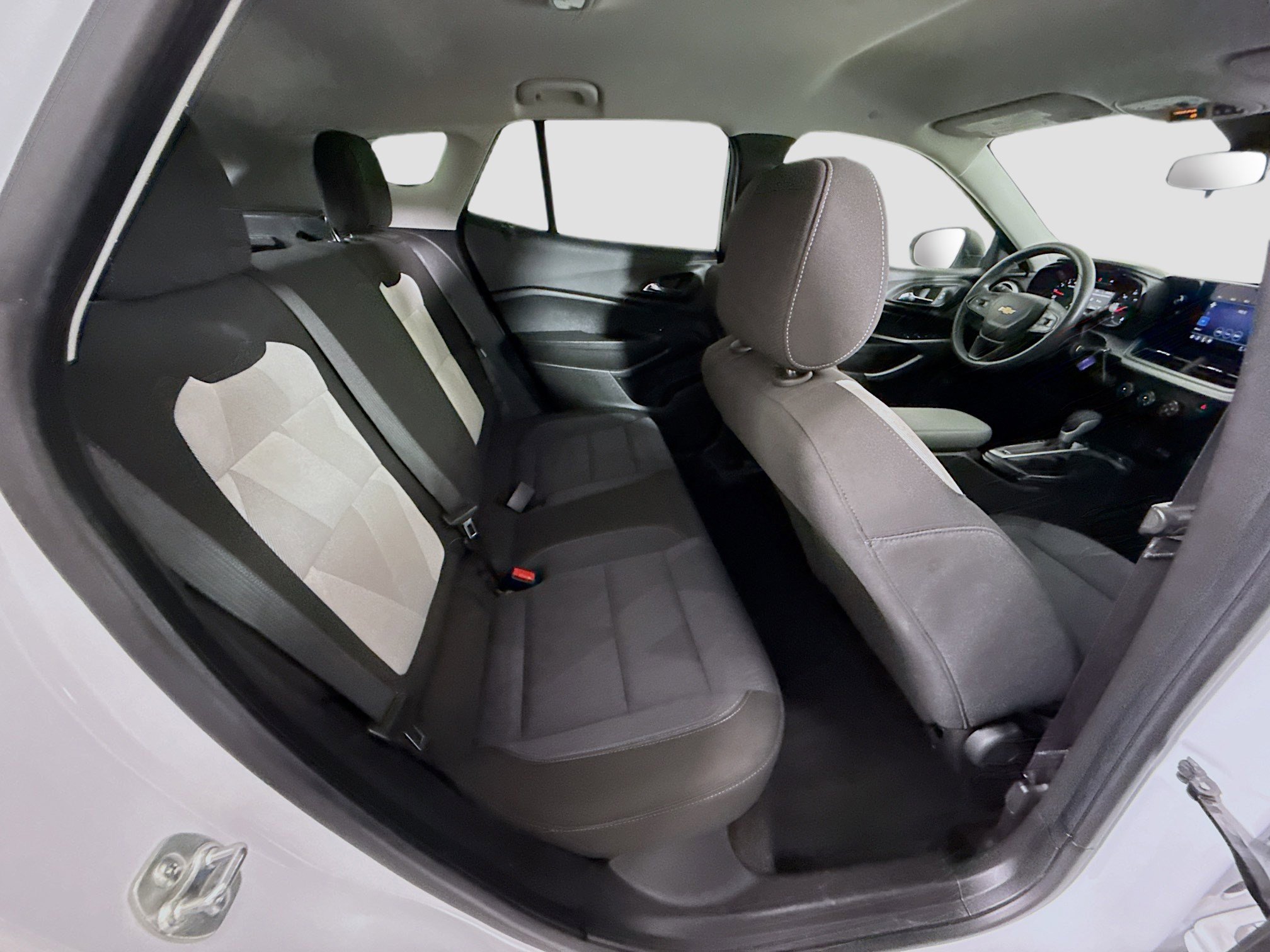 Used 2024 Chevrolet Trax LS image 26