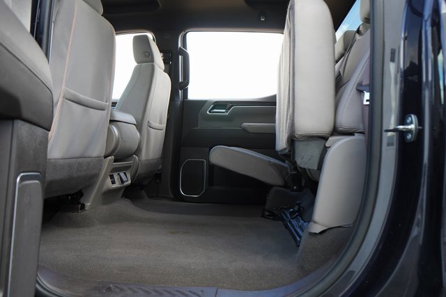 Used 2023 GMC Sierra 1500 SLE image 31