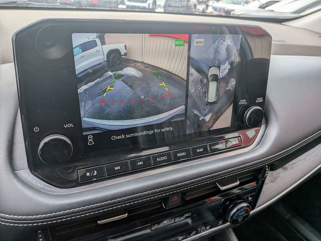 Used 2021 Nissan Rogue Platinum image 21