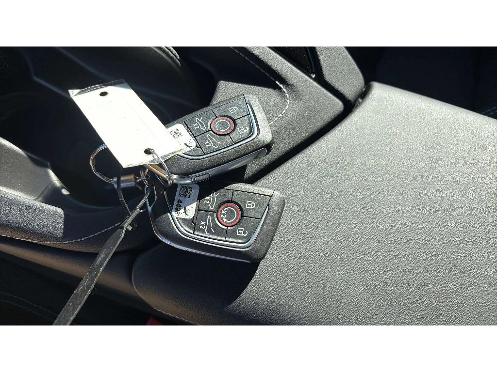 Used 2024 Chevrolet Corvette Stingray Preferred Cpe w/ Z51 Performance Package RWD image 28