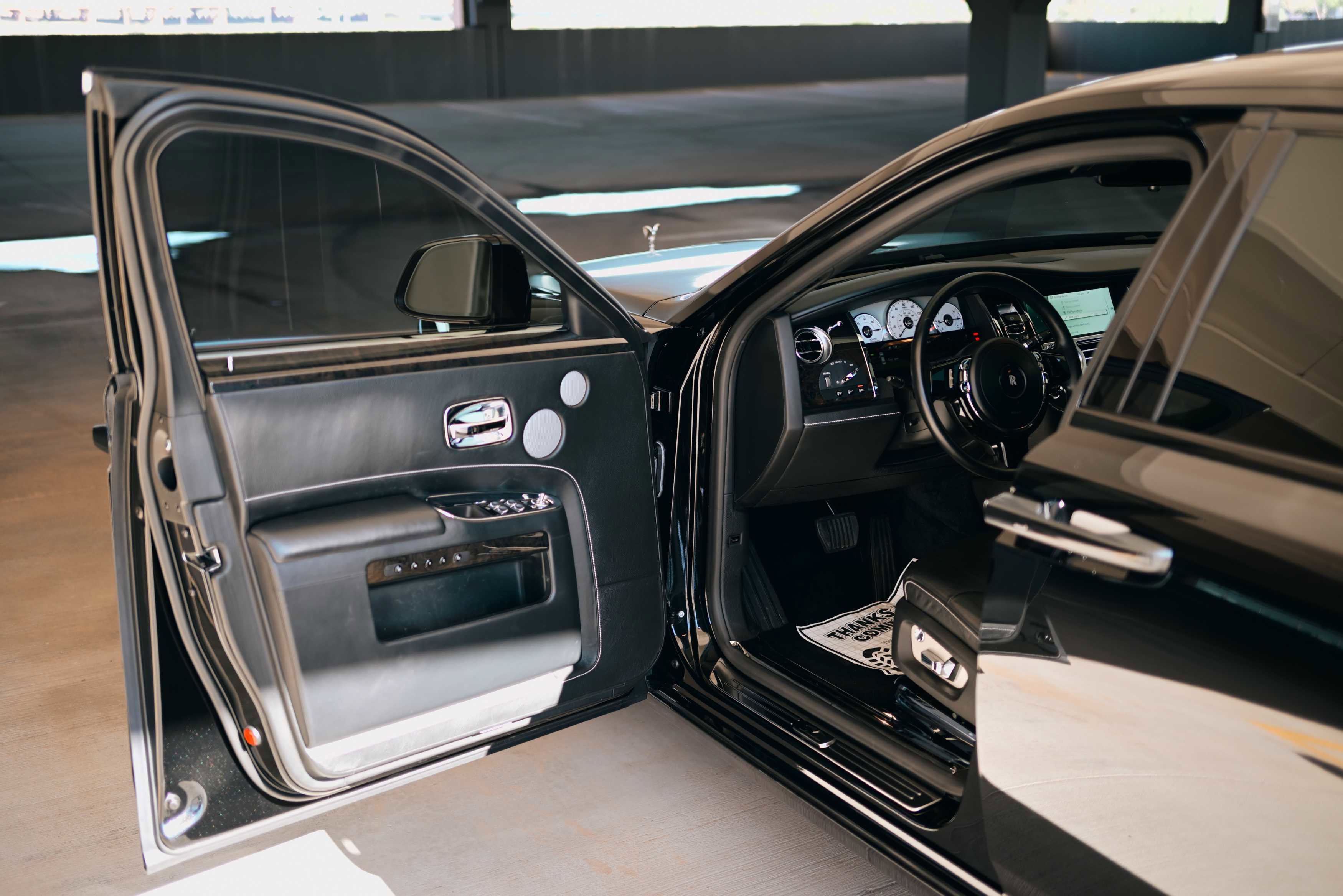 Used 2014 Rolls-Royce Ghost image 9