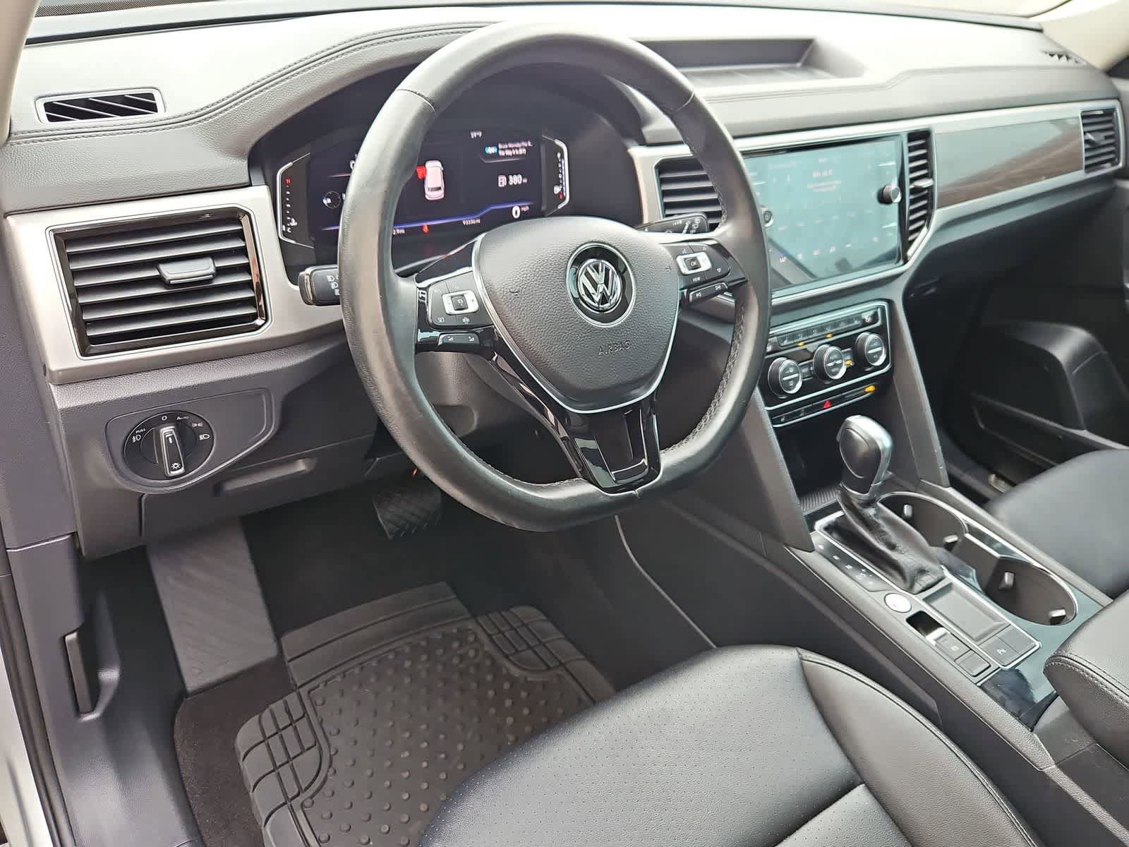 Used 2019 Volkswagen Atlas SEL FWD image 2
