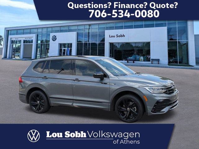Used 2023 Volkswagen Tiguan SE R-Line FWD image 1