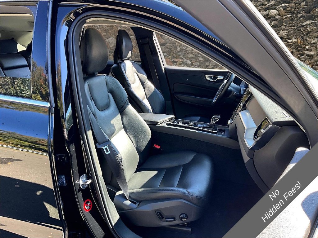 Used 2018 Volvo XC60 T6 Momentum w/ Convenience Package AWD/4WD image 7