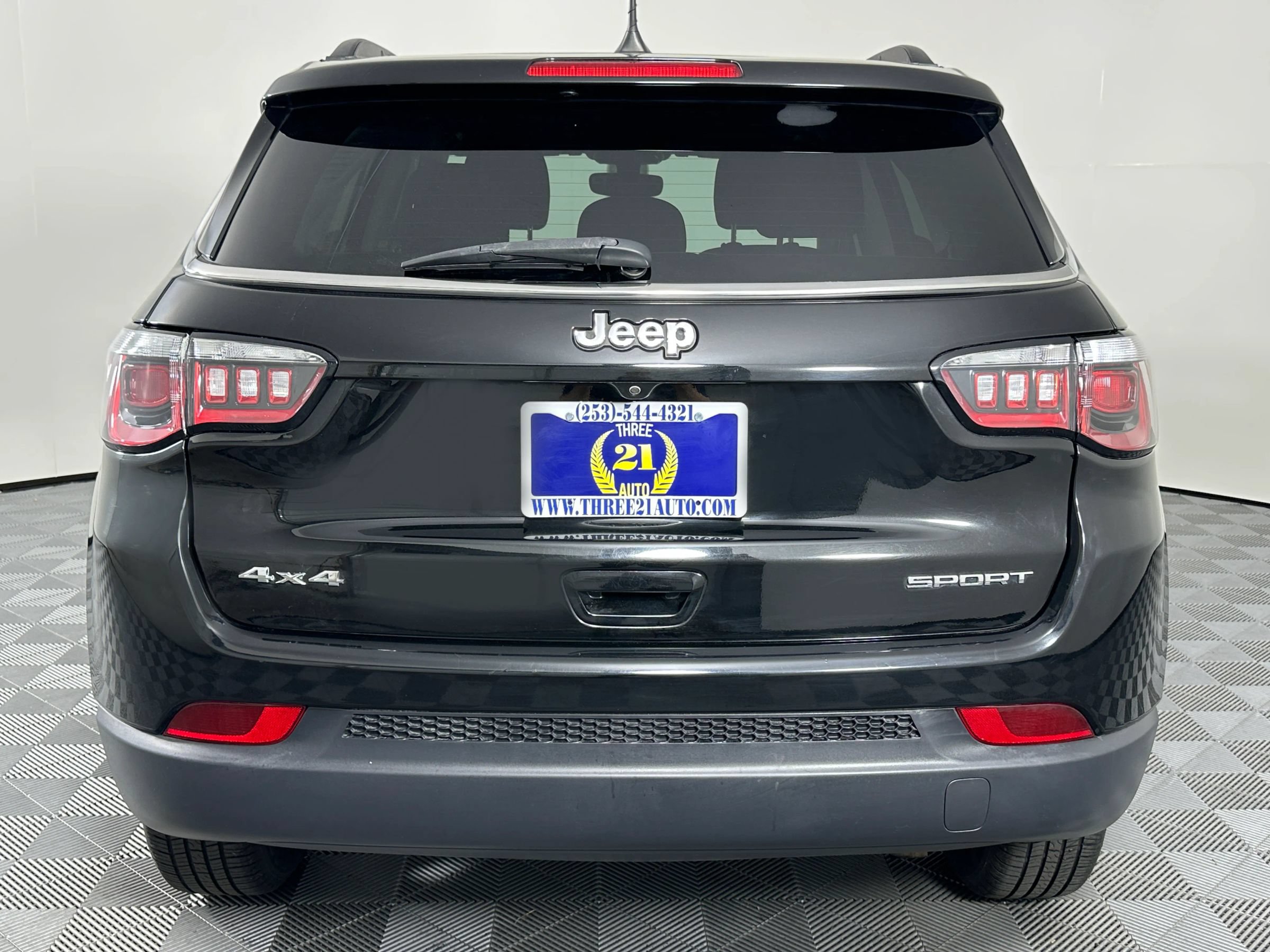 Used 2020 Jeep Compass Sport w/ Cold Weather Group AWD/4WD image 9