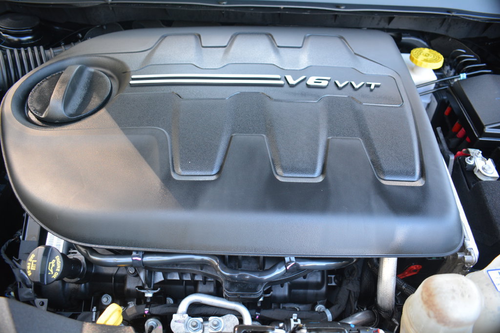 Used 2022 Jeep Cherokee Trailhawk AWD/4WD image 23