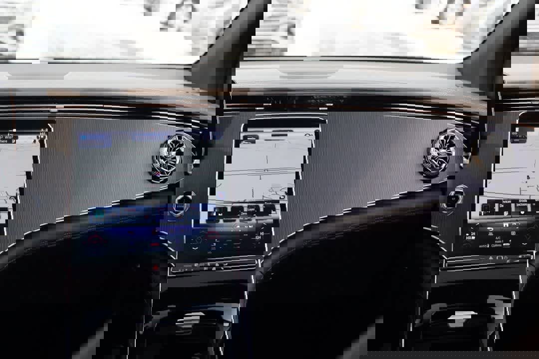 Certified 2023 Mercedes-Benz EQE 350+ 4MATIC SUV image 17