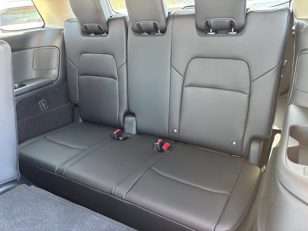 New 2026 Nissan Pathfinder SL w/ Cargo Package FWD image 15