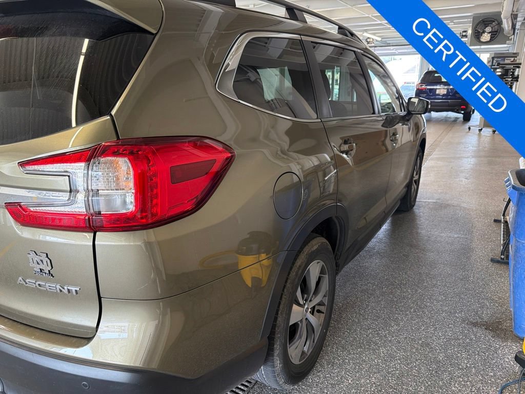 Used 2023 Subaru Ascent Premium w/ Convenience Package AWD/4WD image 2