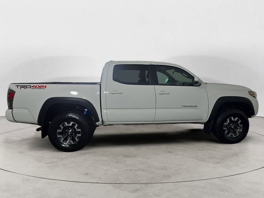 Used 2022 Toyota Tacoma TRD Off-Road w/ Technology Package AWD/4WD image 6