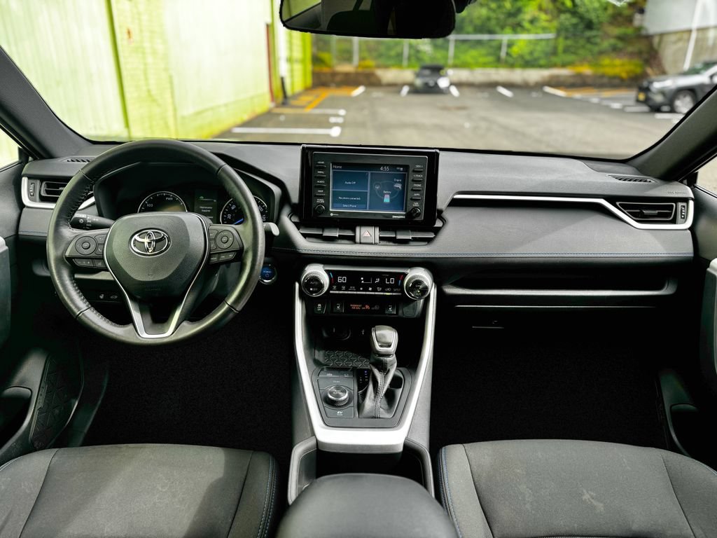 Used 2022 Toyota RAV4 SE w/ Convenience Package AWD/4WD image 23