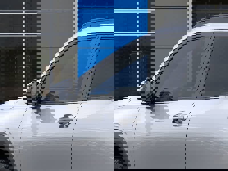 New 2026 Chevrolet Trax LT w/ LT Convenience Package FWD image 12