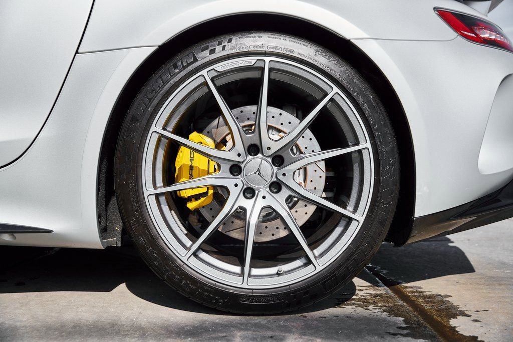 Used 2020 Mercedes-Benz AMG GT R image 34