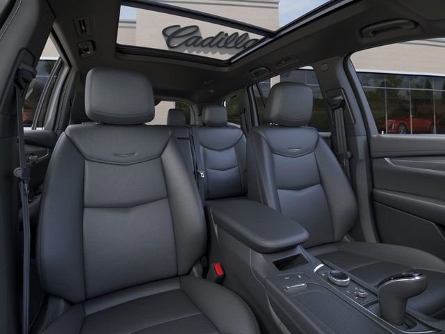 New 2025 Cadillac XT6 Luxury image 16