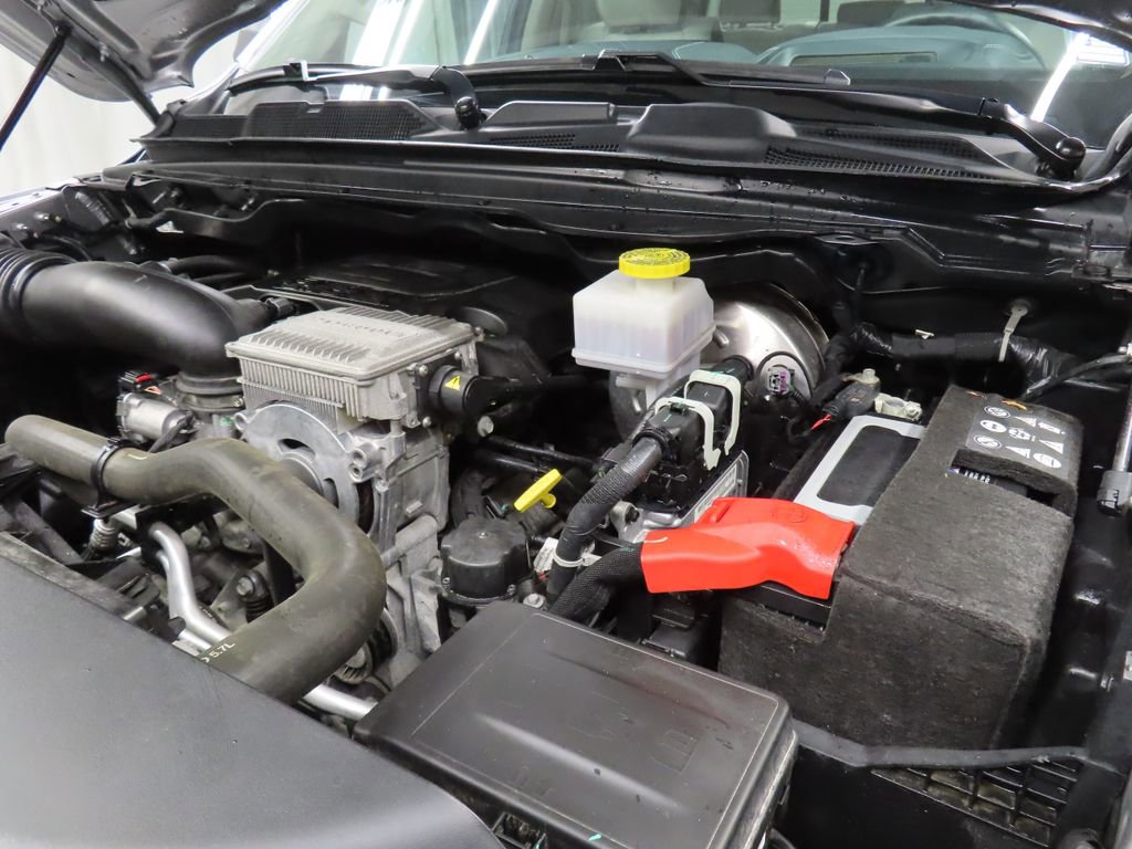 Used 2024 RAM 1500 Limited image 28