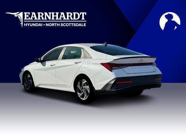 New 2025 Hyundai Elantra SEL image 5