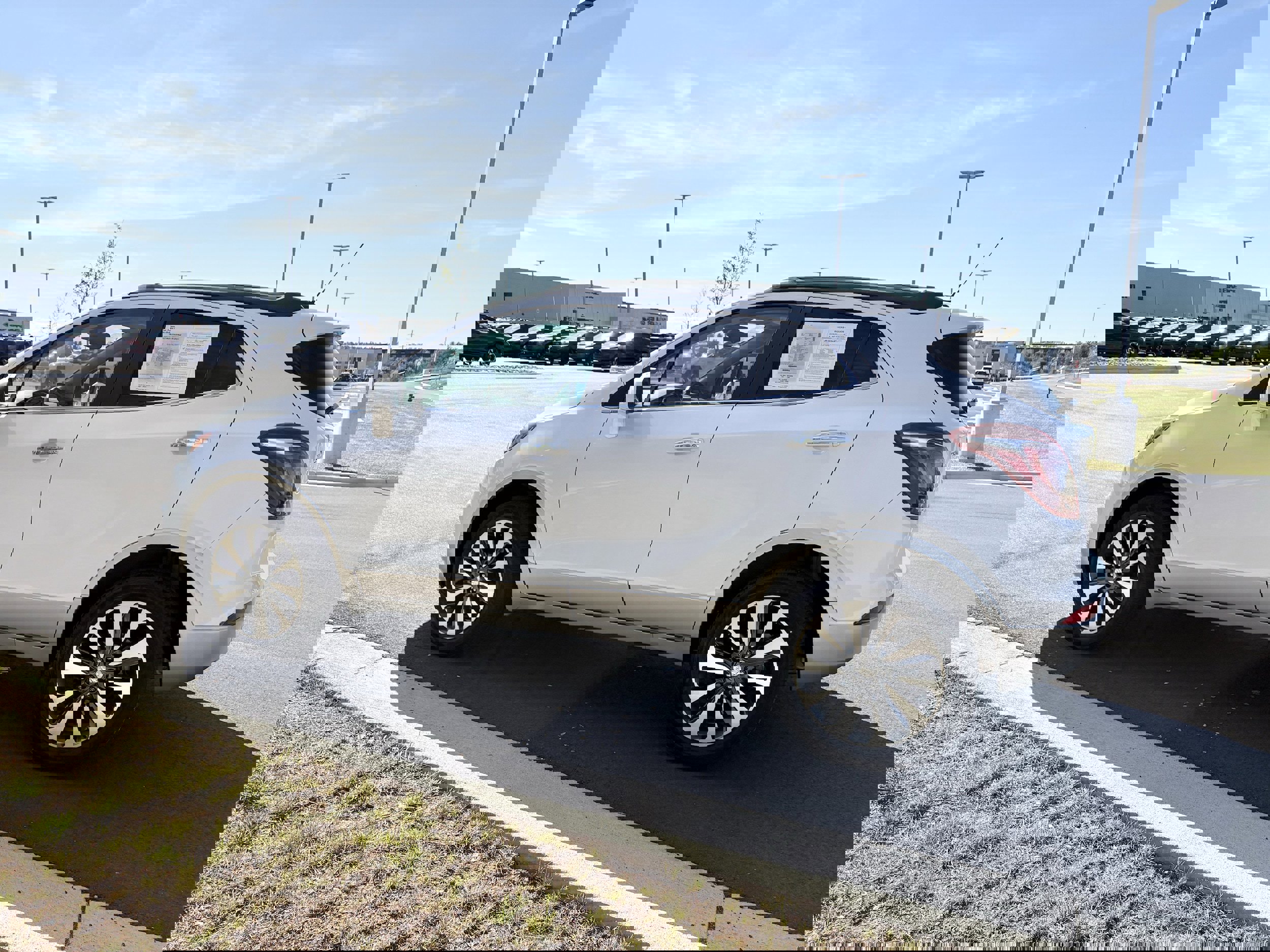 Used 2022 Buick Encore Preferred w/ Safety Package image 5