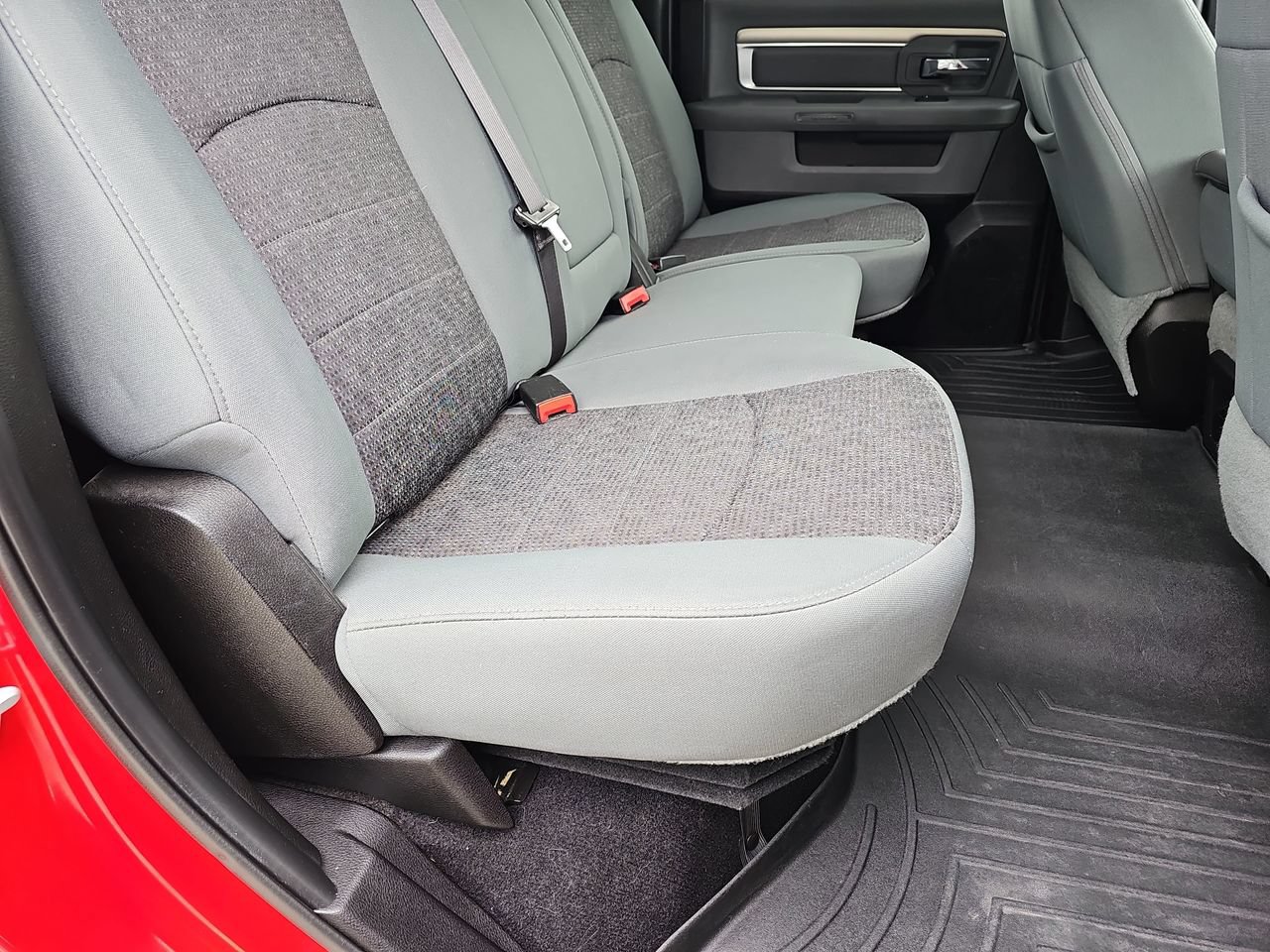 Used 2019 RAM 1500 Big Horn AWD/4WD image 16