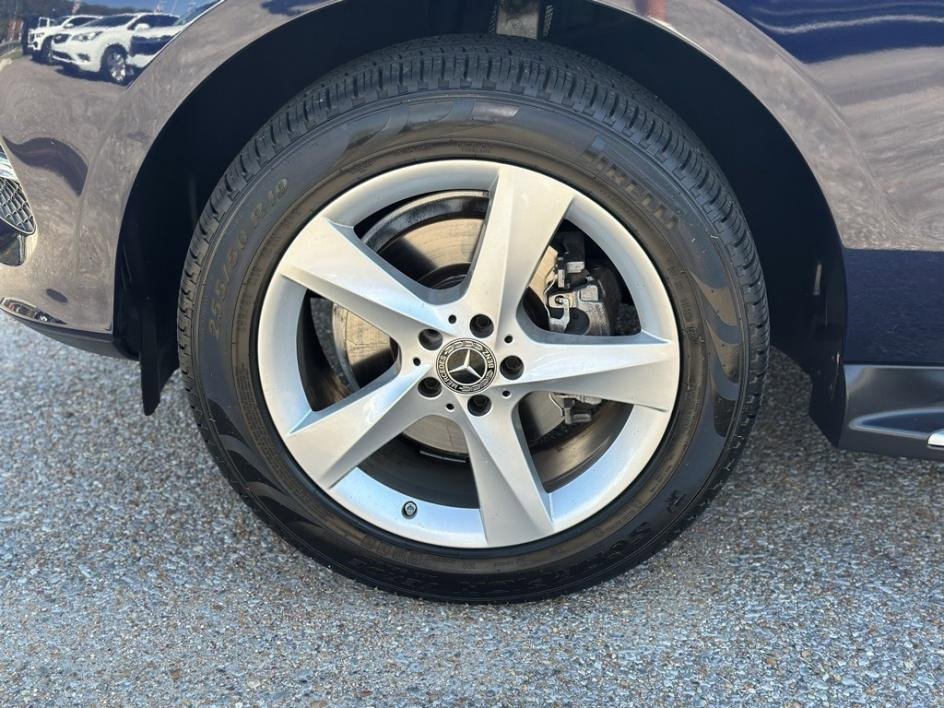 Used 2018 Mercedes-Benz GLE 350 w/ Premium 1 Package image 9