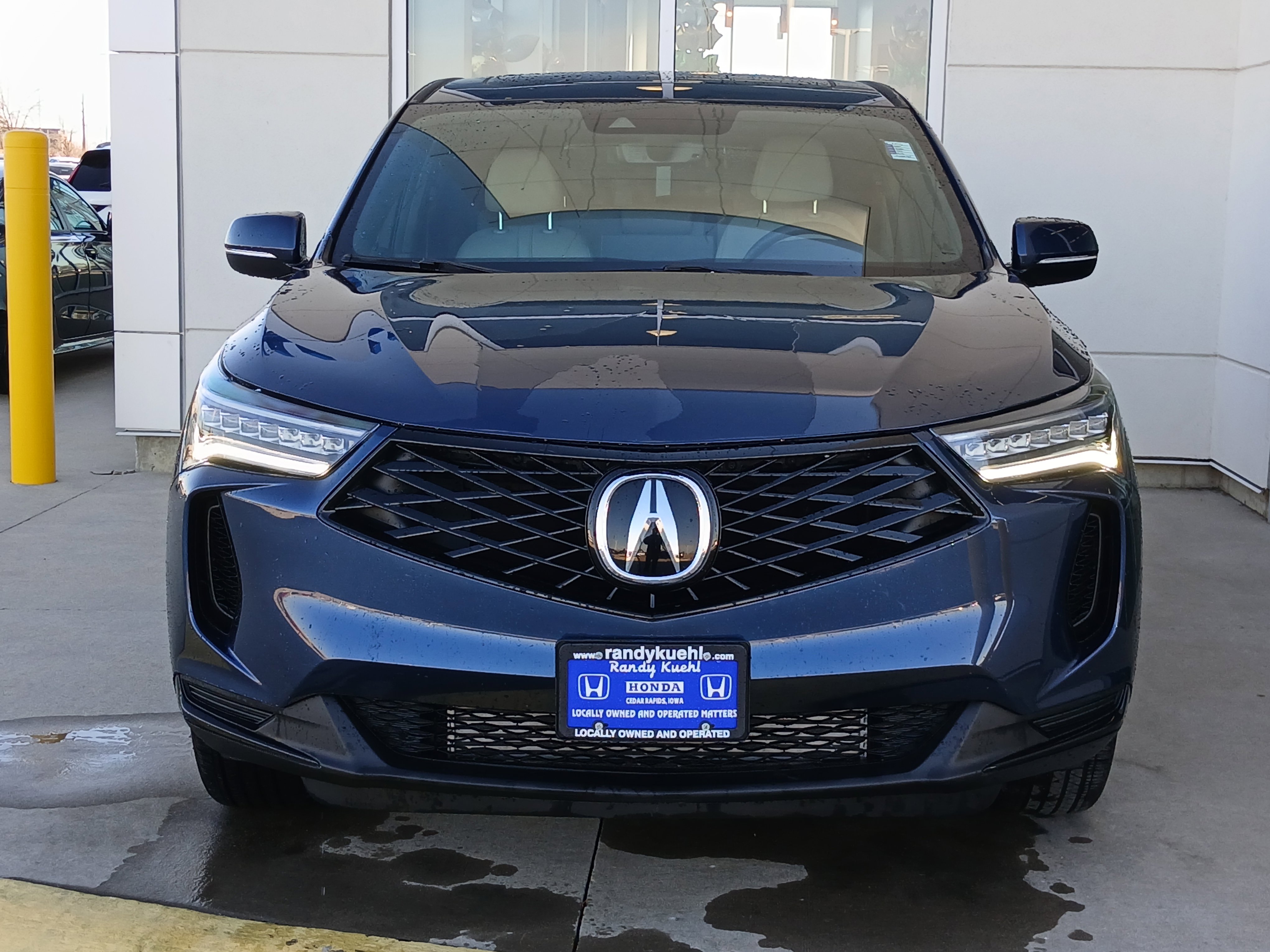 Used 2025 Acura RDX SH-AWD image 3