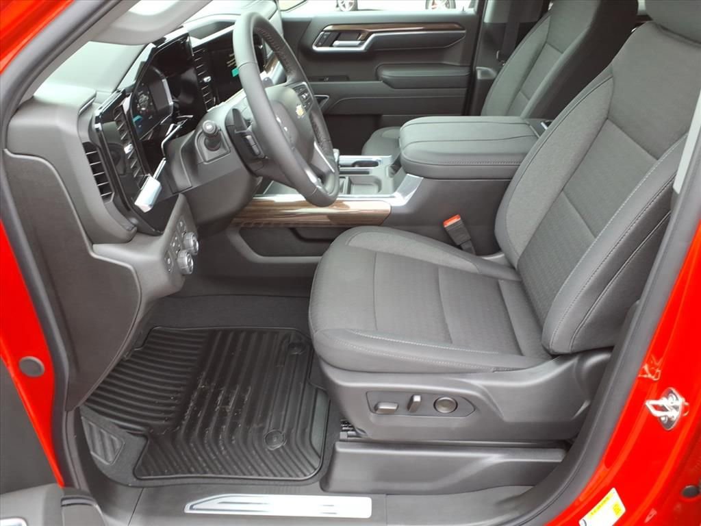 New 2026 Chevrolet Silverado 1500 LT w/ Z71 Off-Road Package image 8