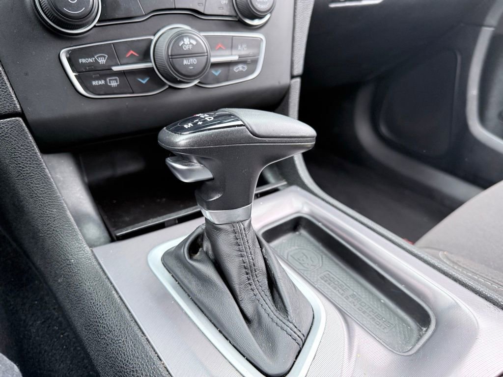 Used 2023 Dodge Charger R/T w/ Technology Group image 21