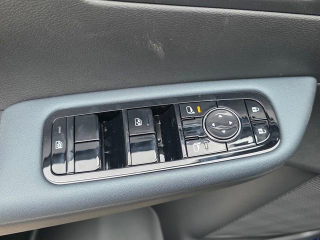 New 2026 Nissan Leaf SV+ w/ Floor Mat Package (SV+) FWD image 11