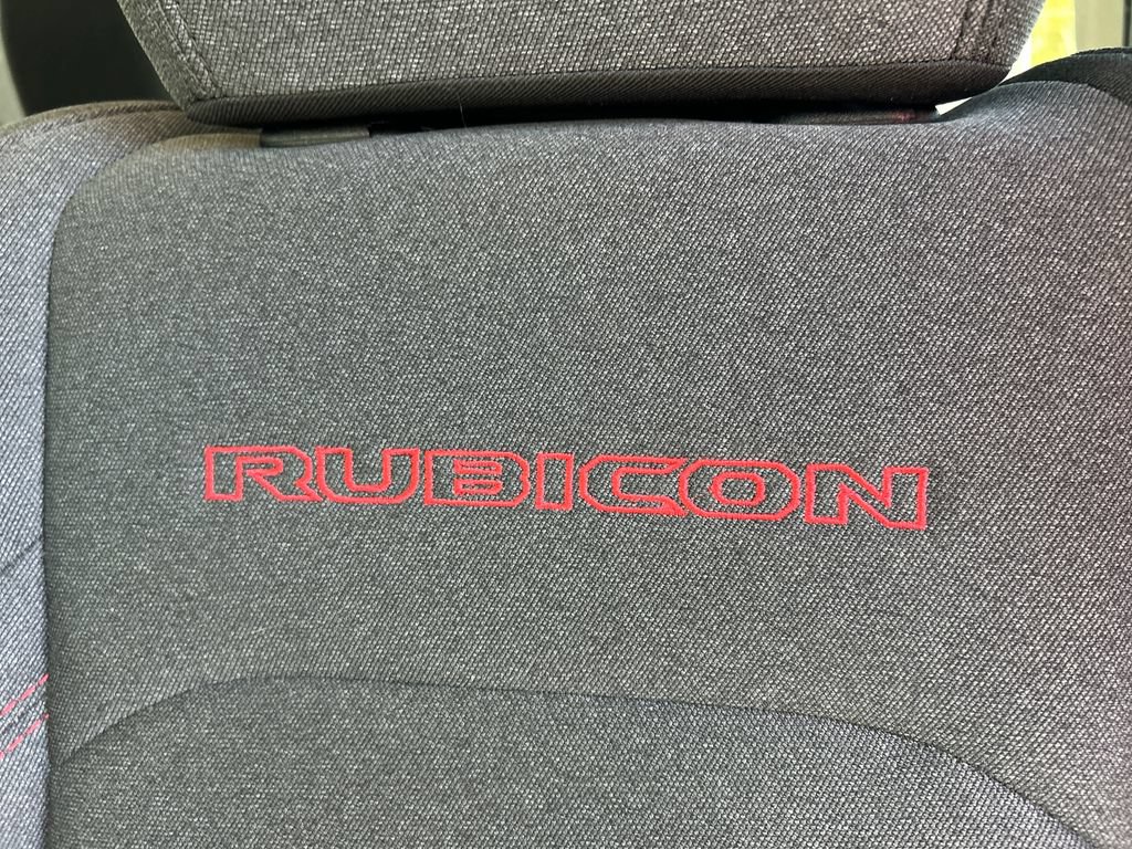 Certified 2025 Jeep Wrangler Unlimited Rubicon AWD/4WD image 38