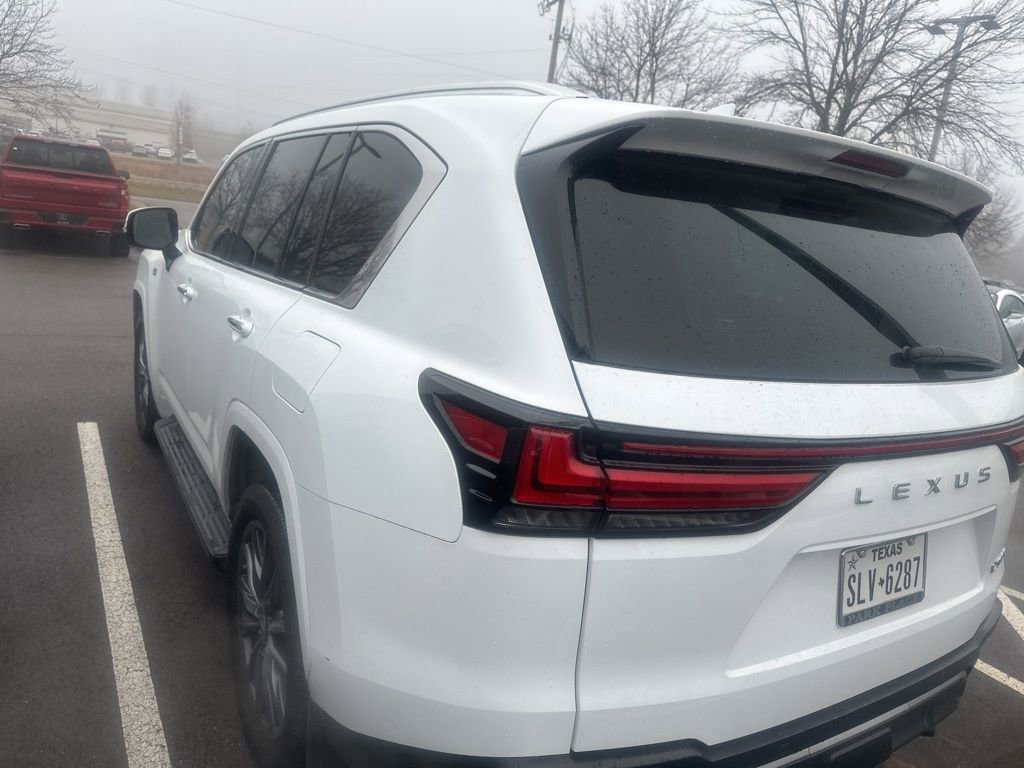 Used 2022 Lexus LX 600 F Sport image 16