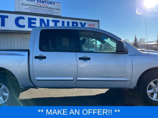 Used 2015 Nissan Titan S AWD/4WD image 15
