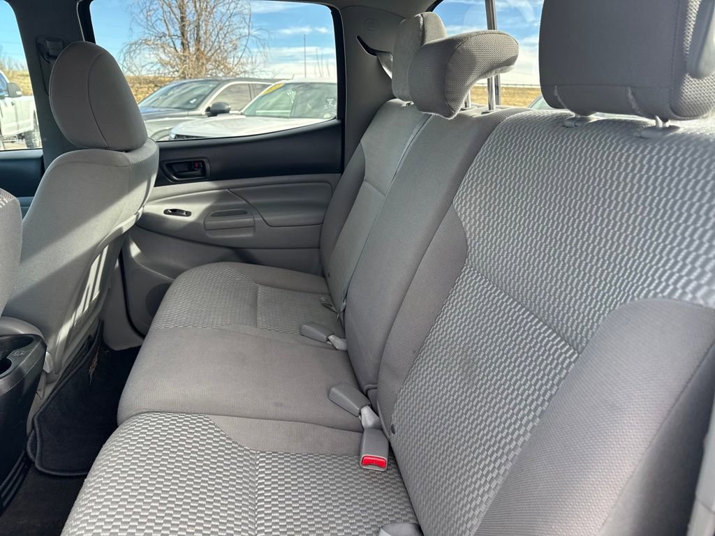 Used 2015 Toyota Tacoma PreRunner w/ SR5 Package image 29