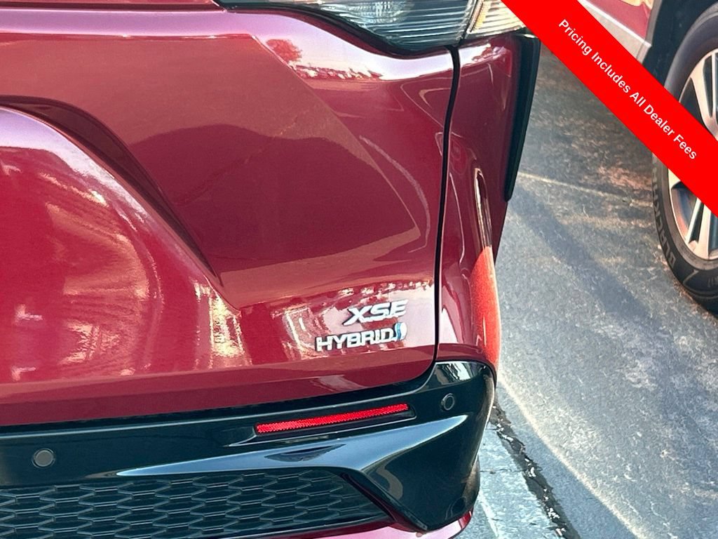 Used 2022 Toyota Sienna XSE w/ XSE Plus Package FWD image 9