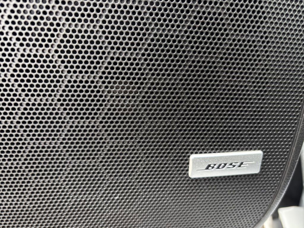 Certified 2024 Buick Enclave Avenir w/ Avenir Technology Package image 21