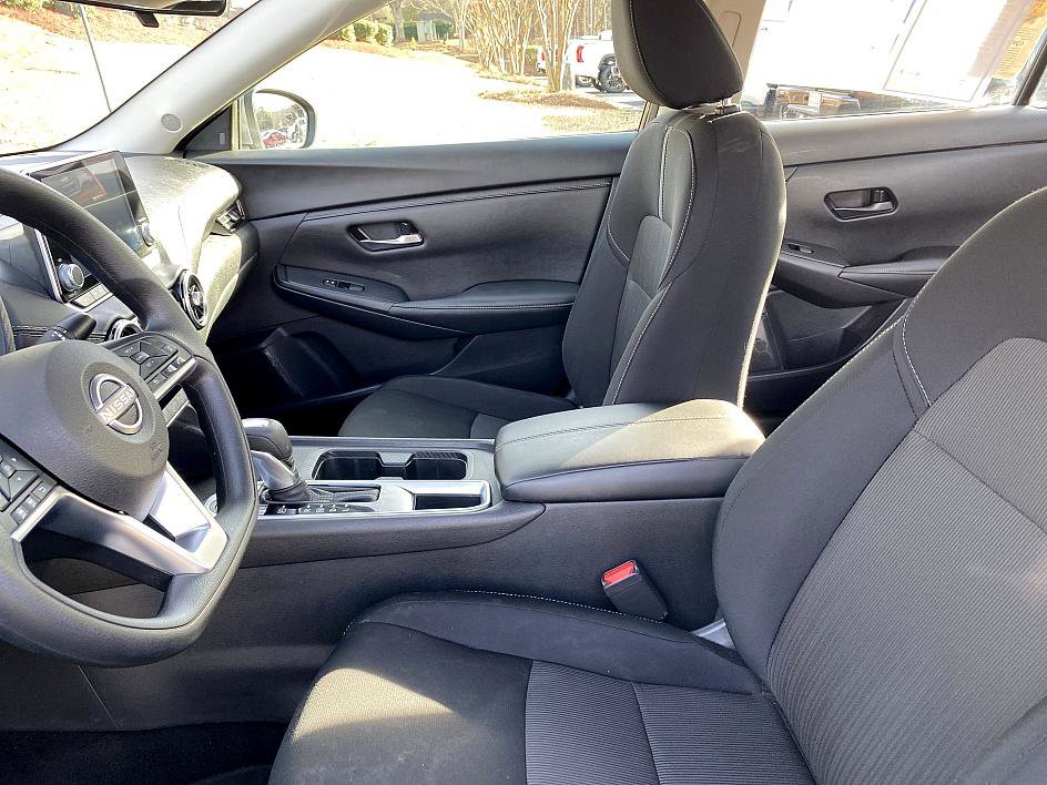 Used 2024 Nissan Sentra SV image 17