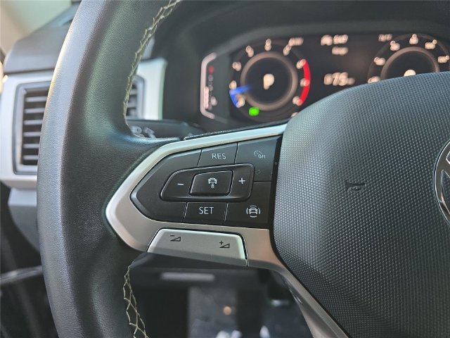 Used 2023 Volkswagen Atlas SE w/ Panoramic Sunroof Package FWD image 25