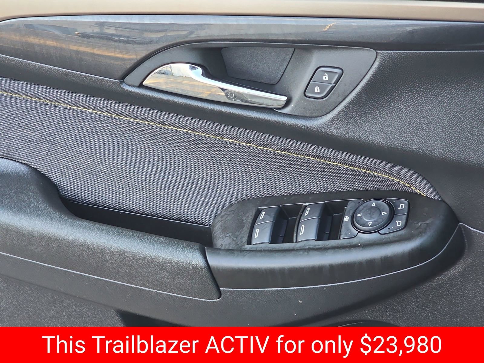 Used 2024 Chevrolet TrailBlazer ACTIV w/ Driver Confidence Package image 32