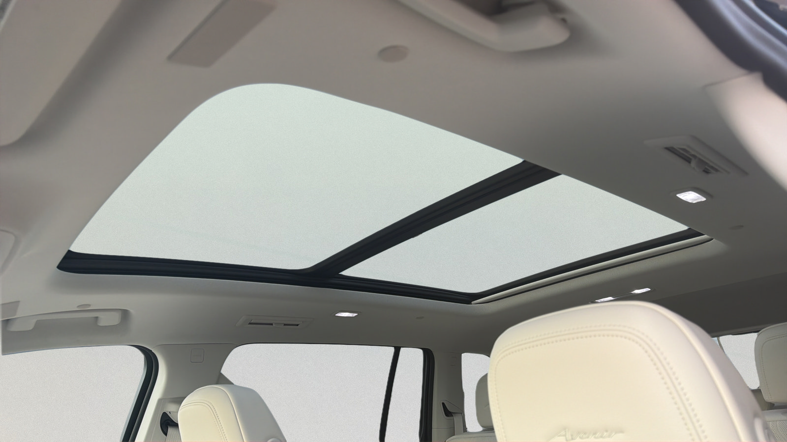 New 2027 Buick Enclave Avenir w/ LPO, Floor Liner Package AWD/4WD image 10