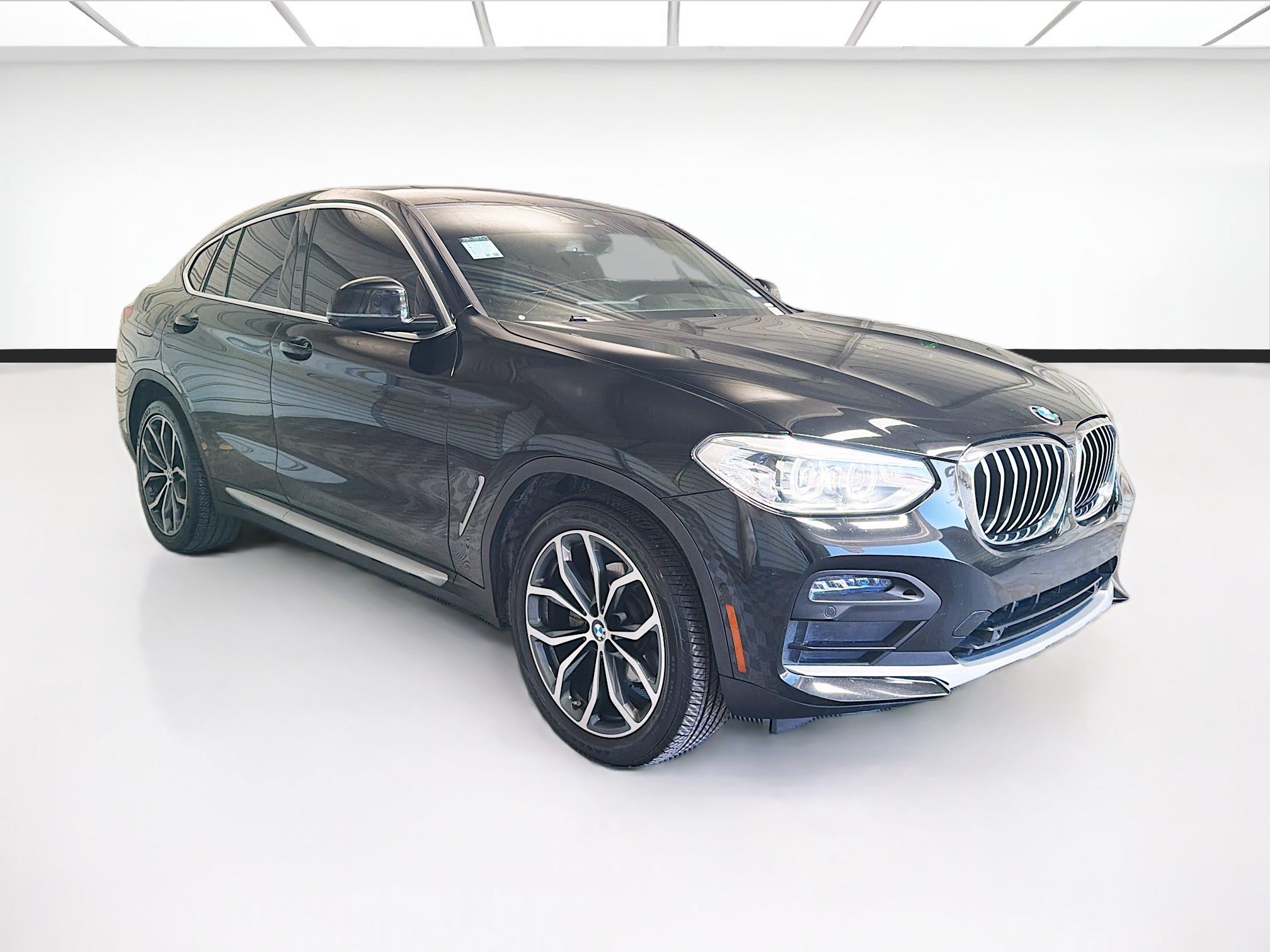 Used 2021 BMW X4 xDrive30i w/ Premium Package AWD/4WD image 3
