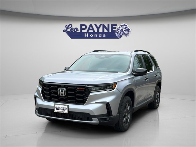 New 2025 Honda Pilot TrailSport image 2