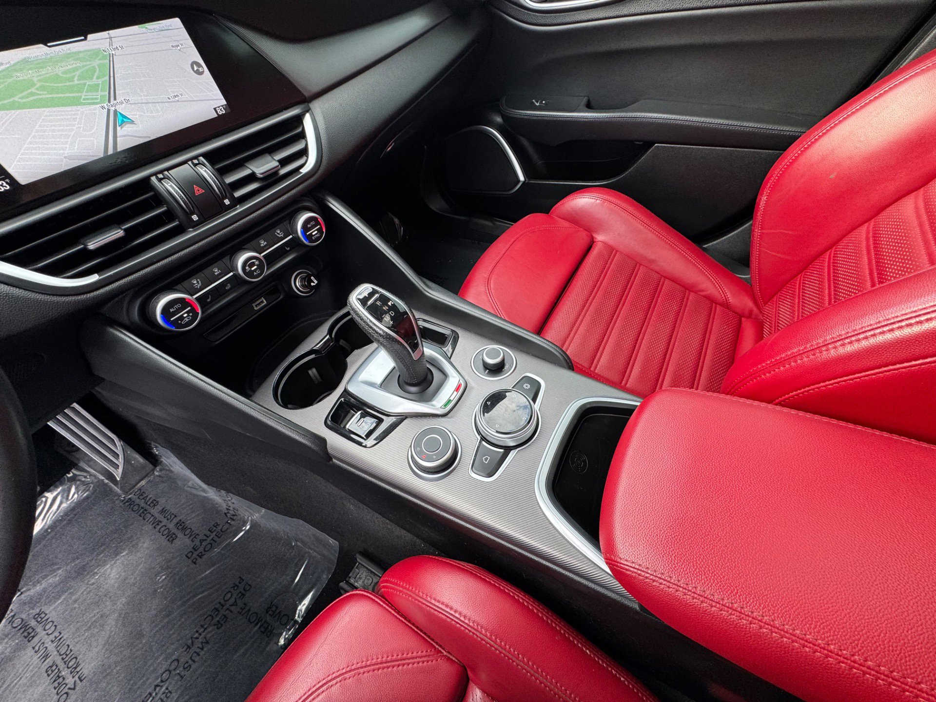 Used 2022 Alfa Romeo Giulia Veloce image 23